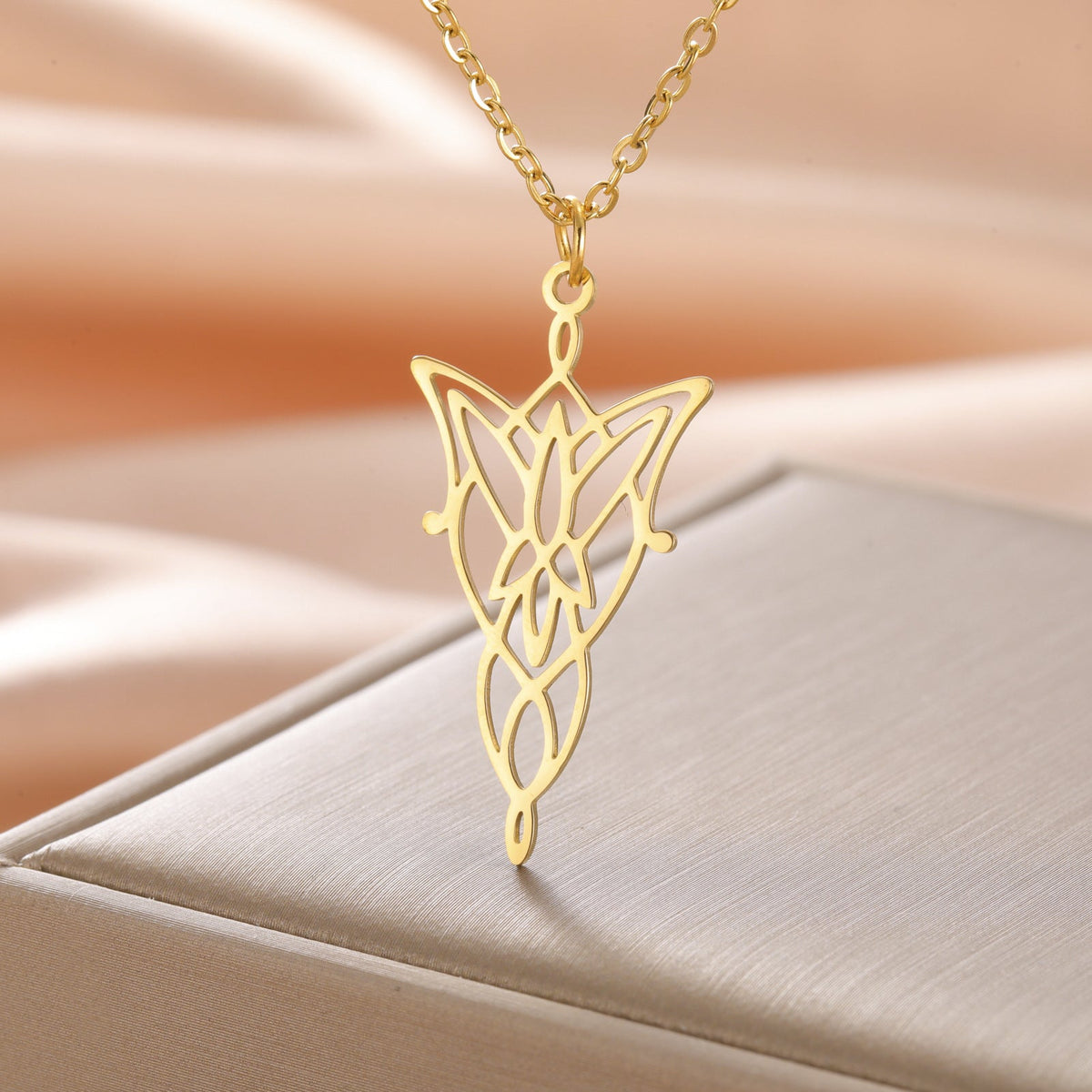 Party Pendant