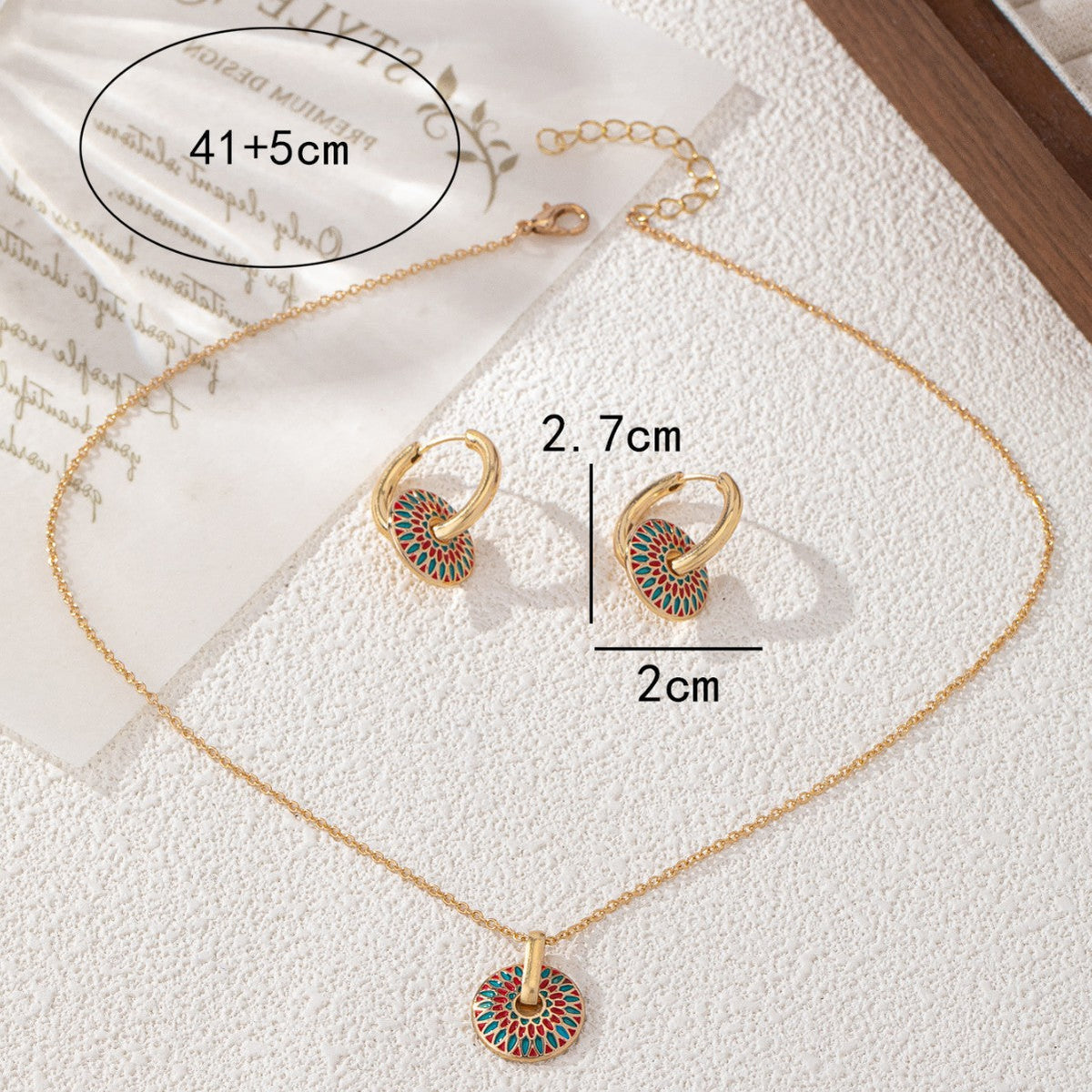 Fashionable Round Set