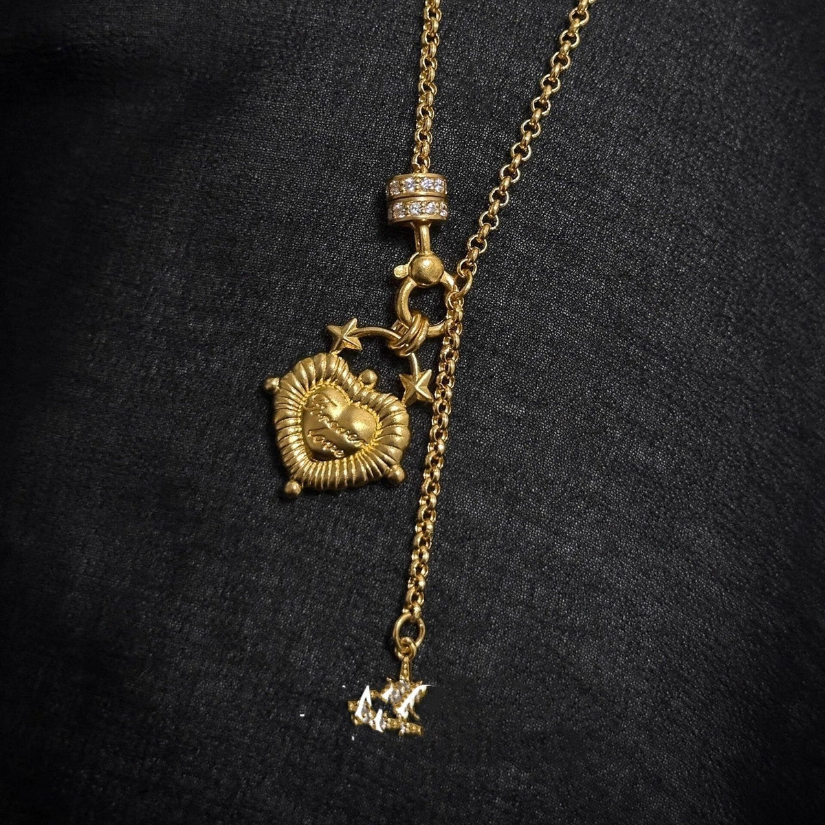 Queen’s Collar