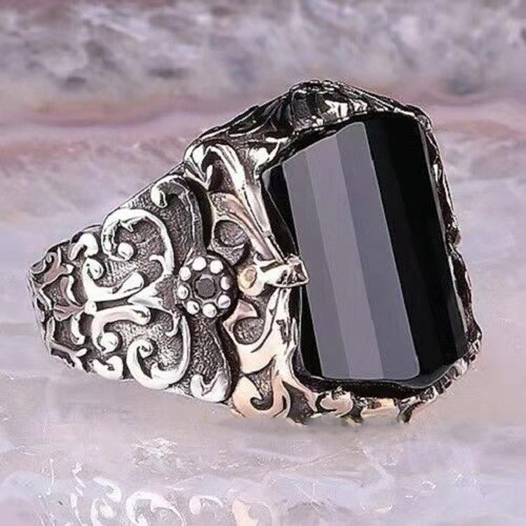 Love Knot Ring
